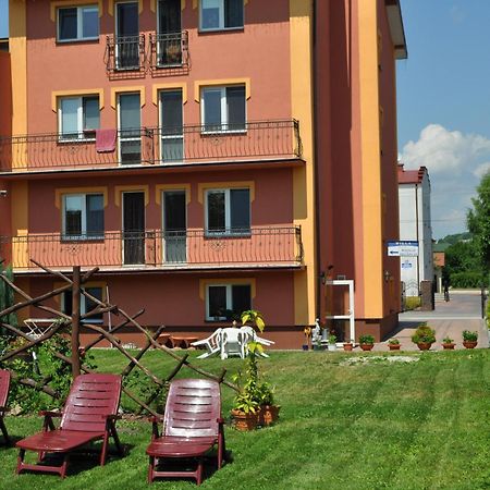 Willa Dorotka Busko-Zdrój Exteriör bild