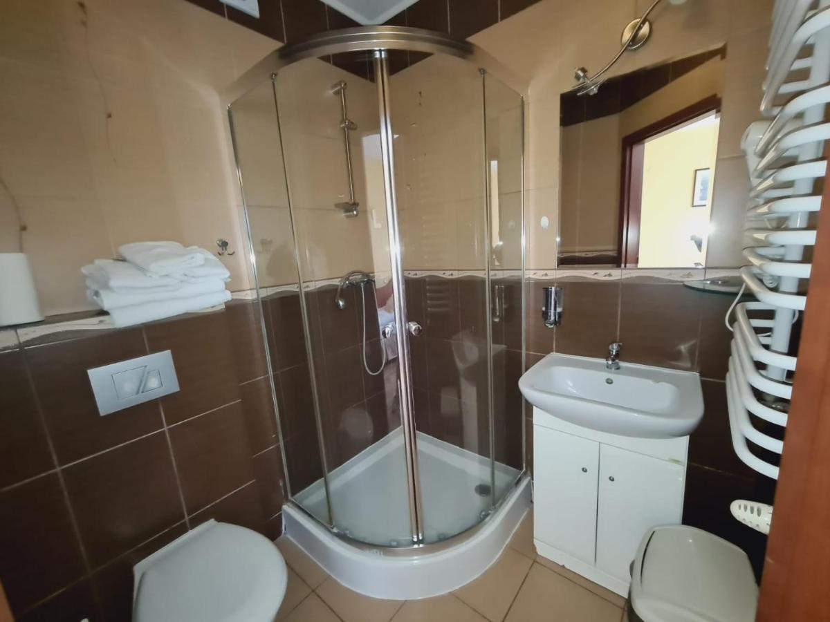 Willa Dorotka Busko-Zdrój Exteriör bild